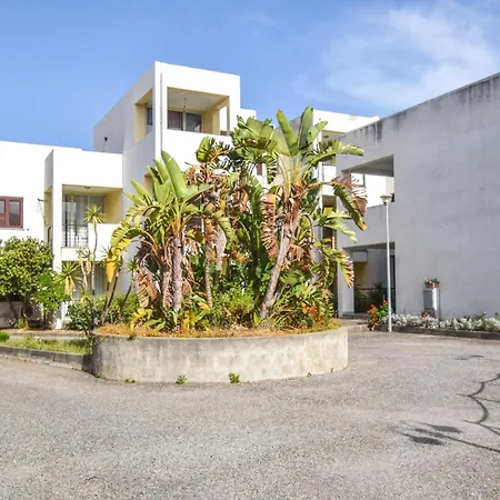 Apartamento Beautiful In Isca Marina With Wifi